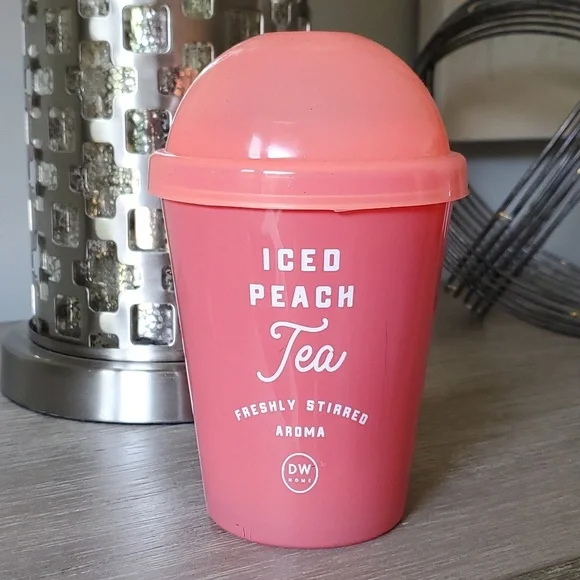 DW Home Summer Smelling Peach Iced Tea Candle 11.2 oz - Picture 1 of 6